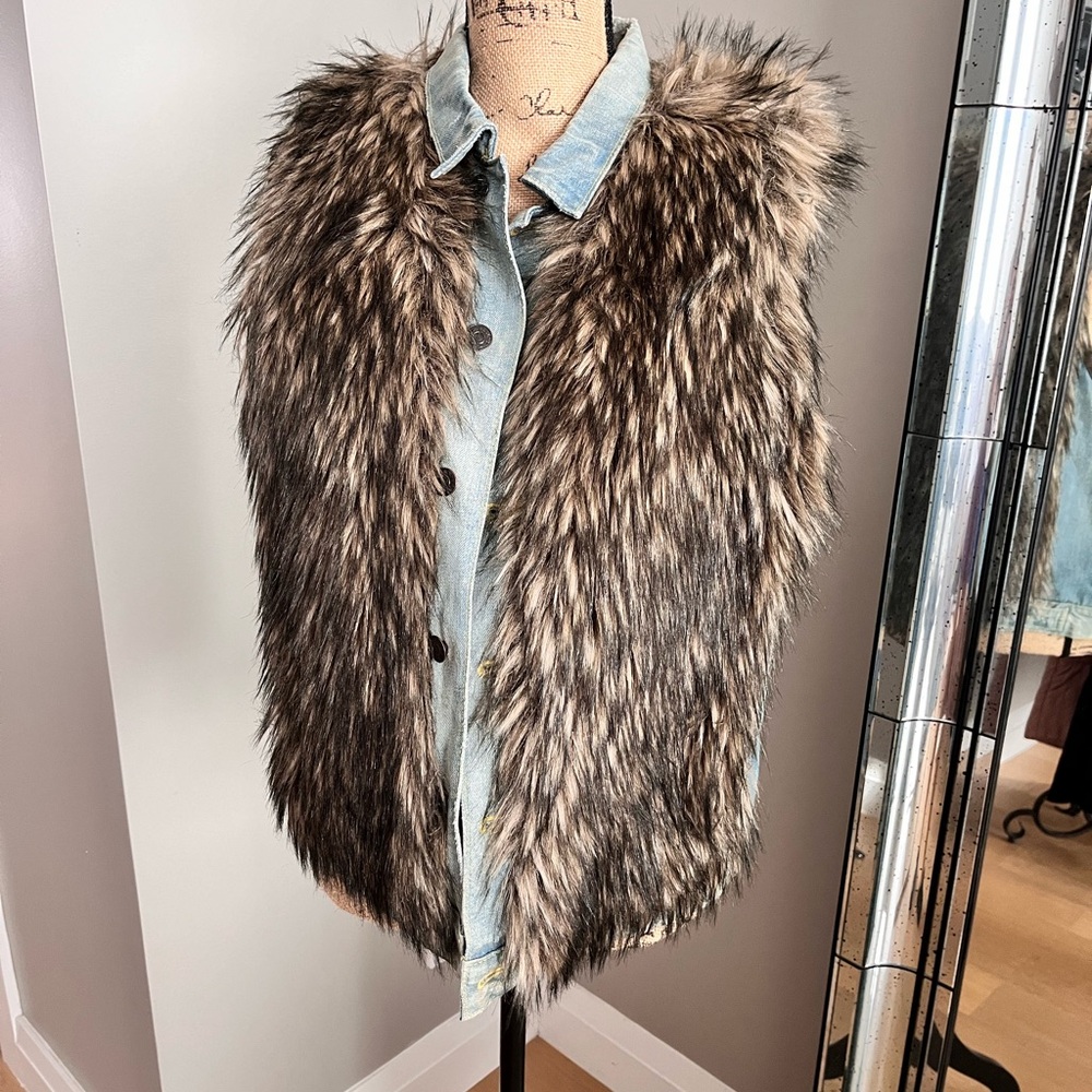 DENIM & SUPPLY FUR DENIM VEST, LARGE